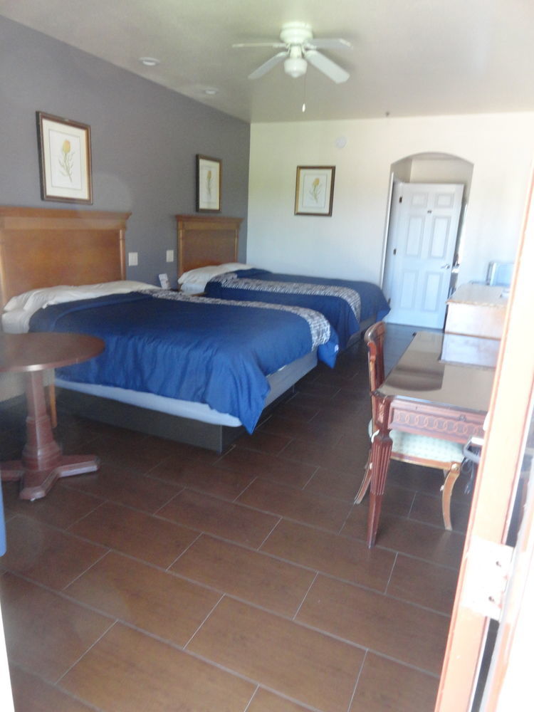 Americas Value - Motel 2*