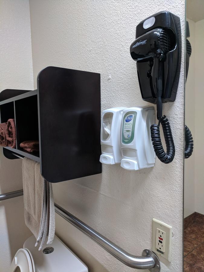 Motel Americas Value - Brownsville