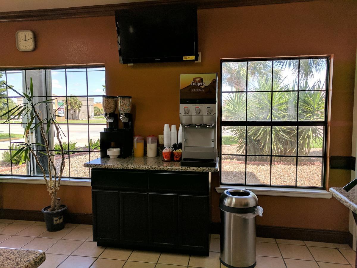 Motel Americas Value - Brownsville