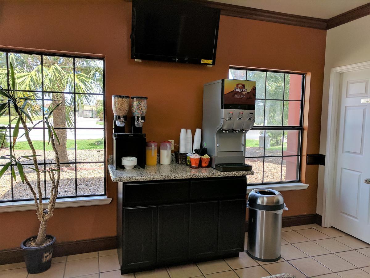 Americas Value - Motel Brownsville