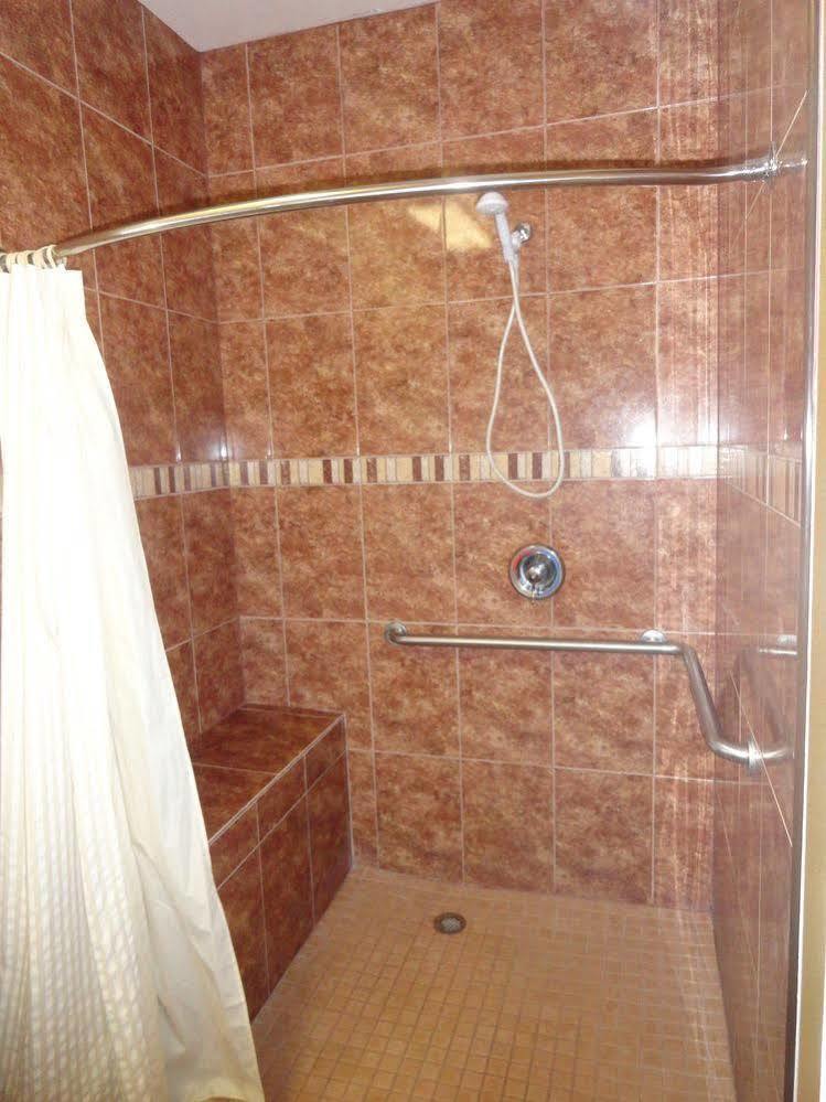 Motel Americas Value - 2*